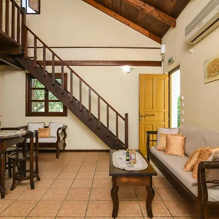 Therianos Traditional Farm stay Kallithea (Zakynthos)