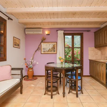 Farm stay Therianos Traditional *